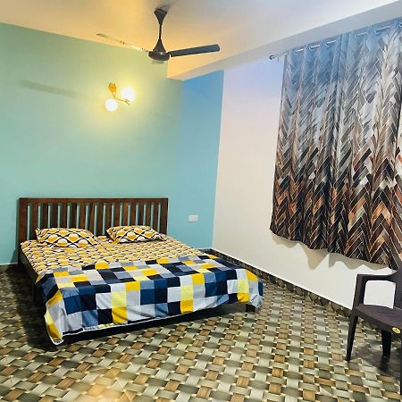 Blue Waves Guest House Calangute Exterior photo