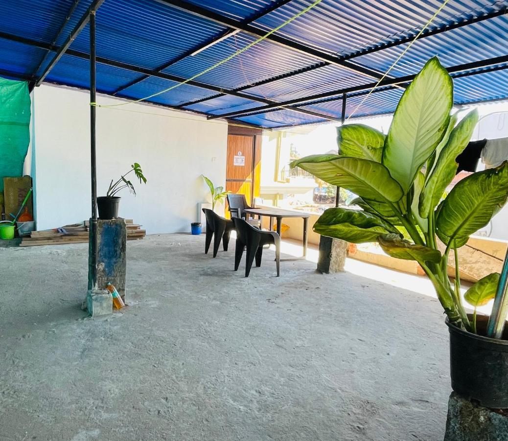 Blue Waves Guest House Calangute Exterior photo